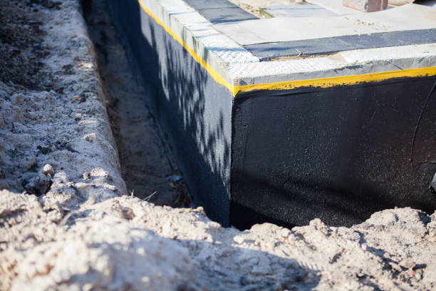 Professional Vapor Barrier Installation technician working in Vanlue, OH